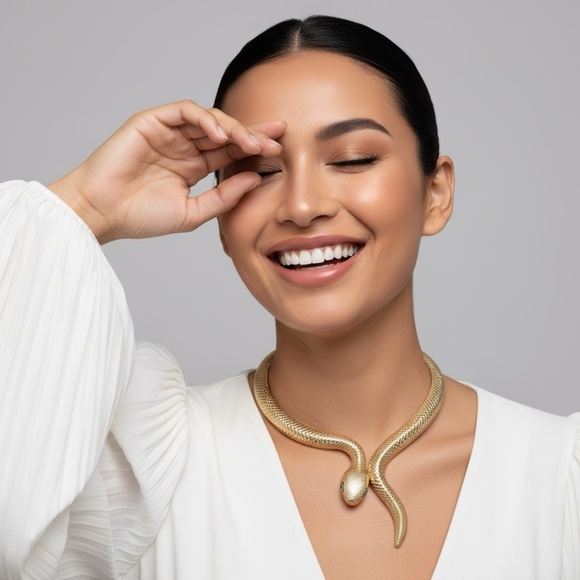 Jewelry - Fun Snake Choker Gold Tone Hinged